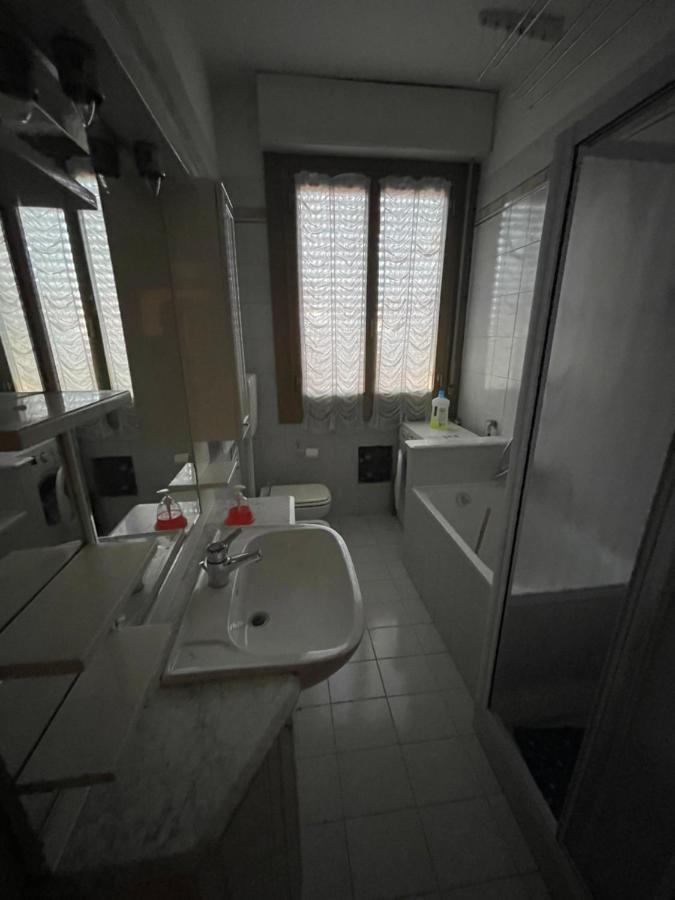 Gramsci First Apartamento Modena Exterior foto
